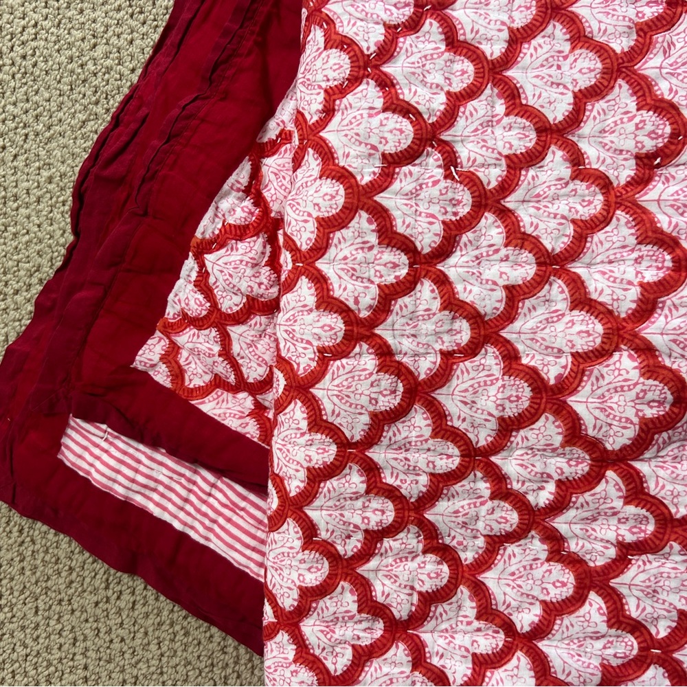 Roberta roller rabbit, twin quilt